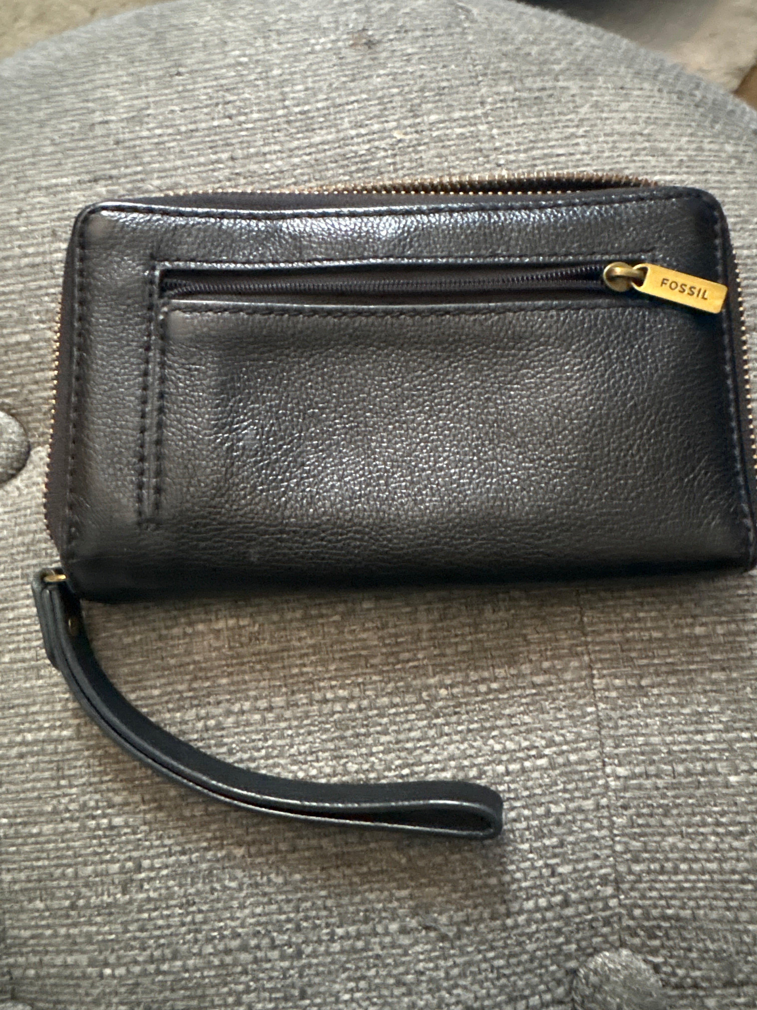 Fossil Tiegan Leather Clutch Wallet